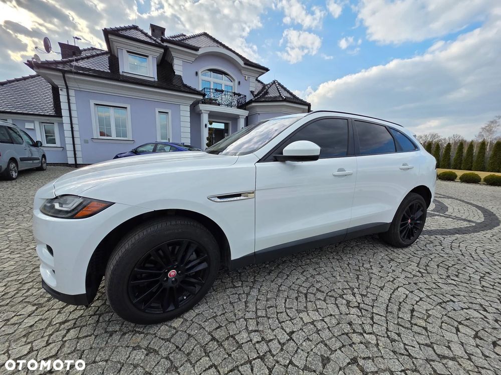 Jaguar F-Pace - 23