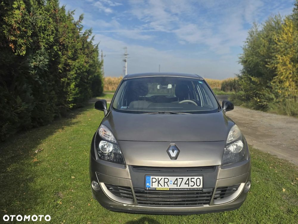 Renault Scenic 2011 photo 2
