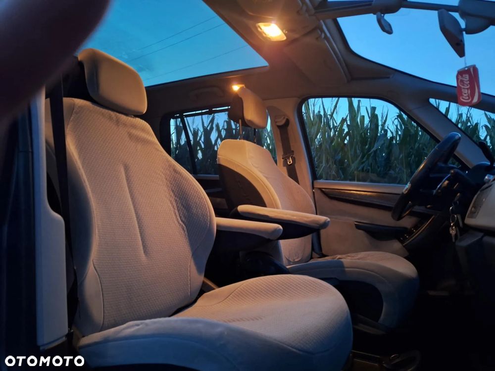 Citroën C4 Picasso 2.0i Exclusive MCP - 4