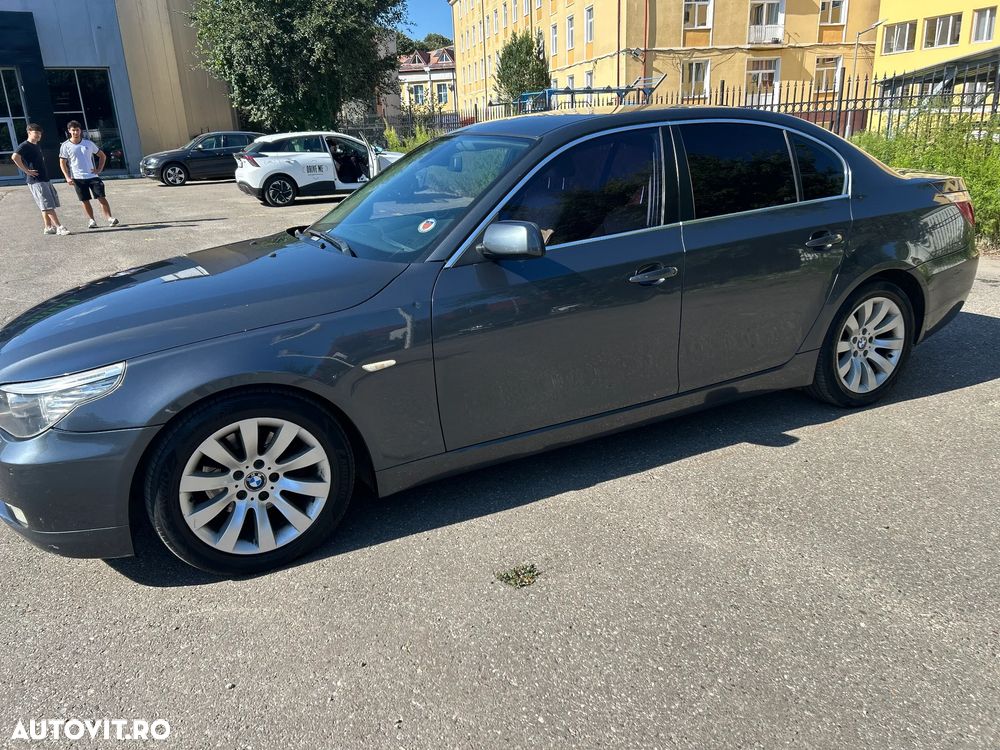 BMW Seria 5 520d - 8