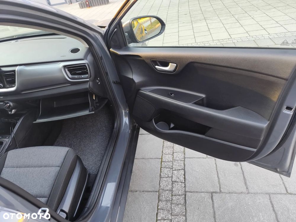 Kia Stonic - 19
