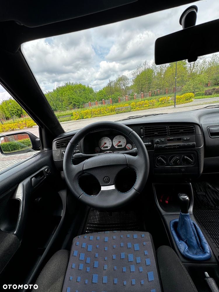 Volkswagen Golf 1.9 GTD TD - 13