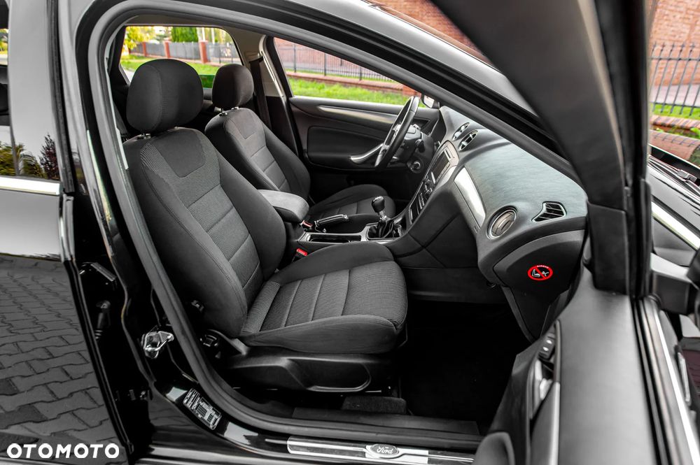 Ford Mondeo 2.0 TDCi Titanium X - 25