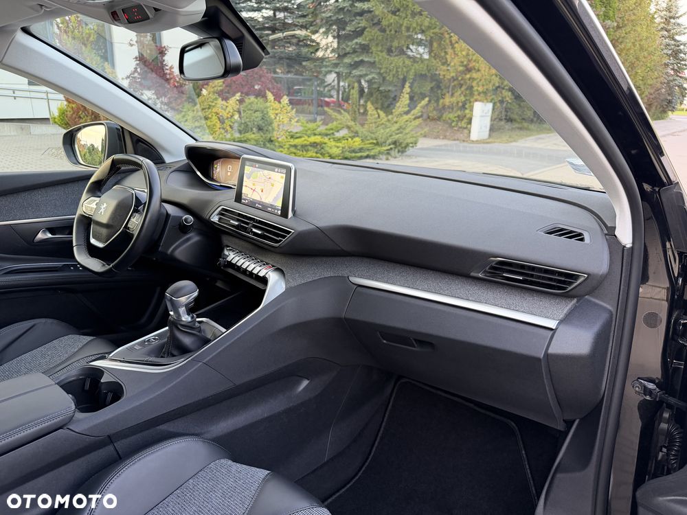 Peugeot 5008 - 25