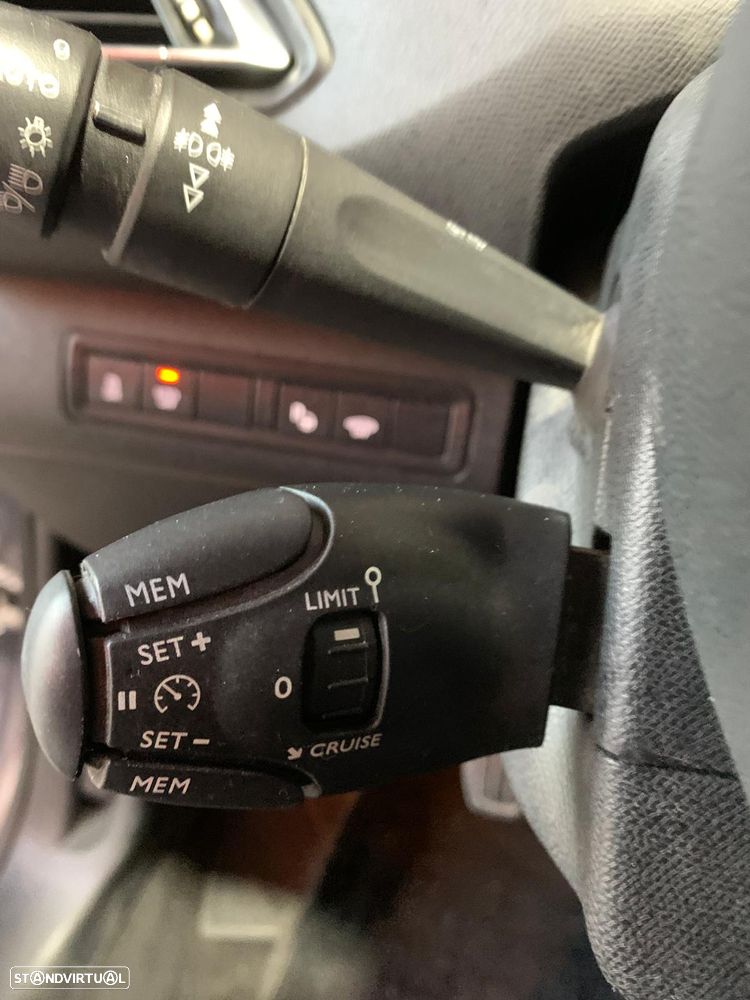 Peugeot 308 e-HDi FAP 115 Stop&Start Allure - 14