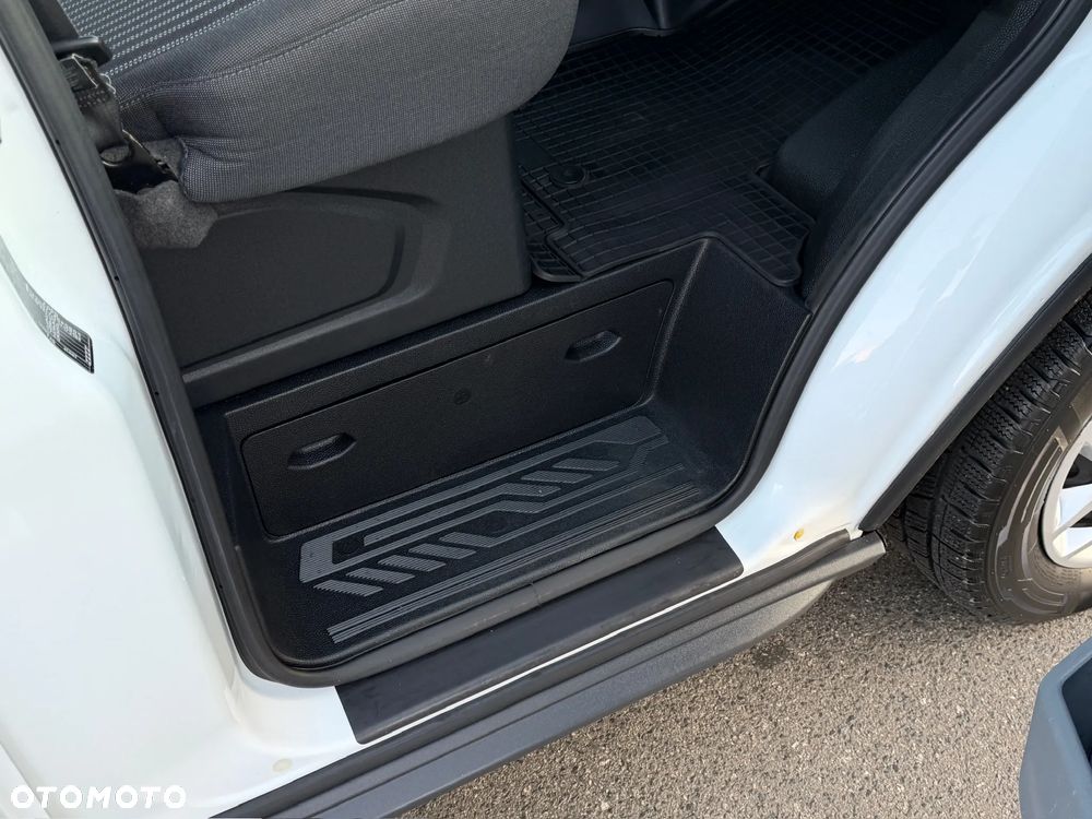 Ford Transit L3H2 Trend - 36