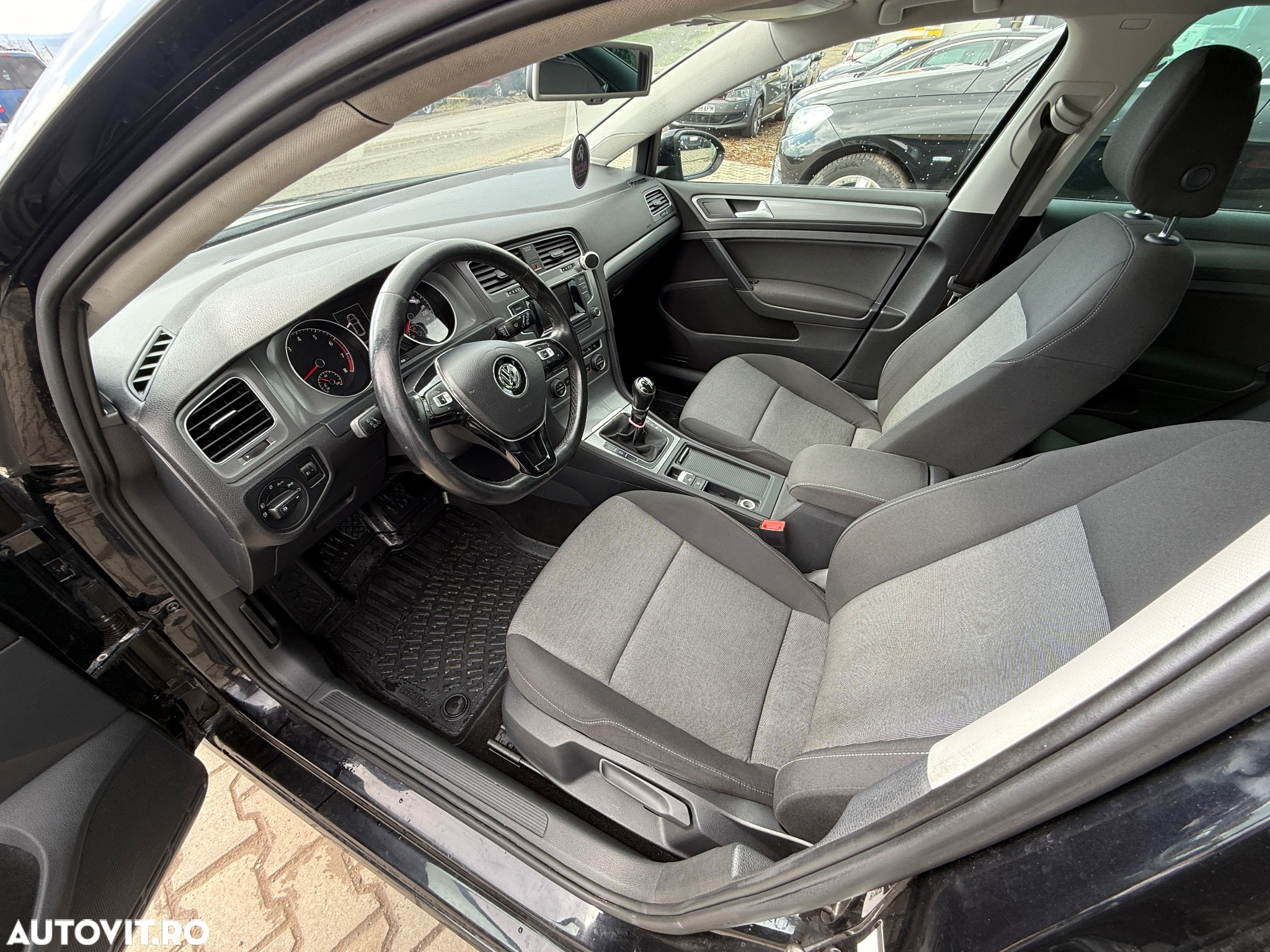Volkswagen Golf 1.2 TSI BlueMotion Technology Trendline - 11