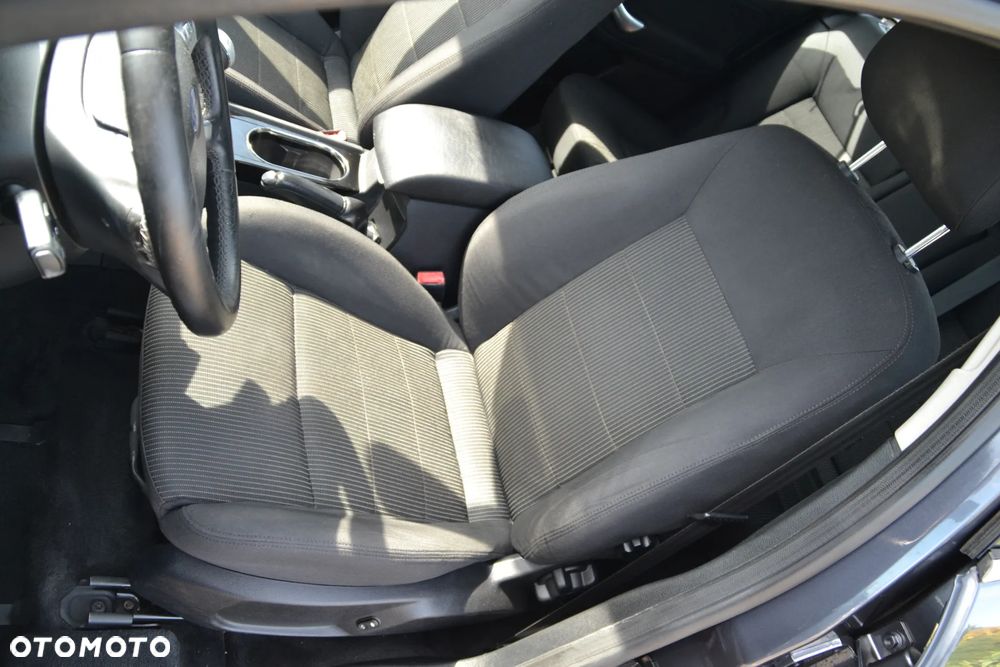 Ford Mondeo 2.0 Viva Titanium - 22