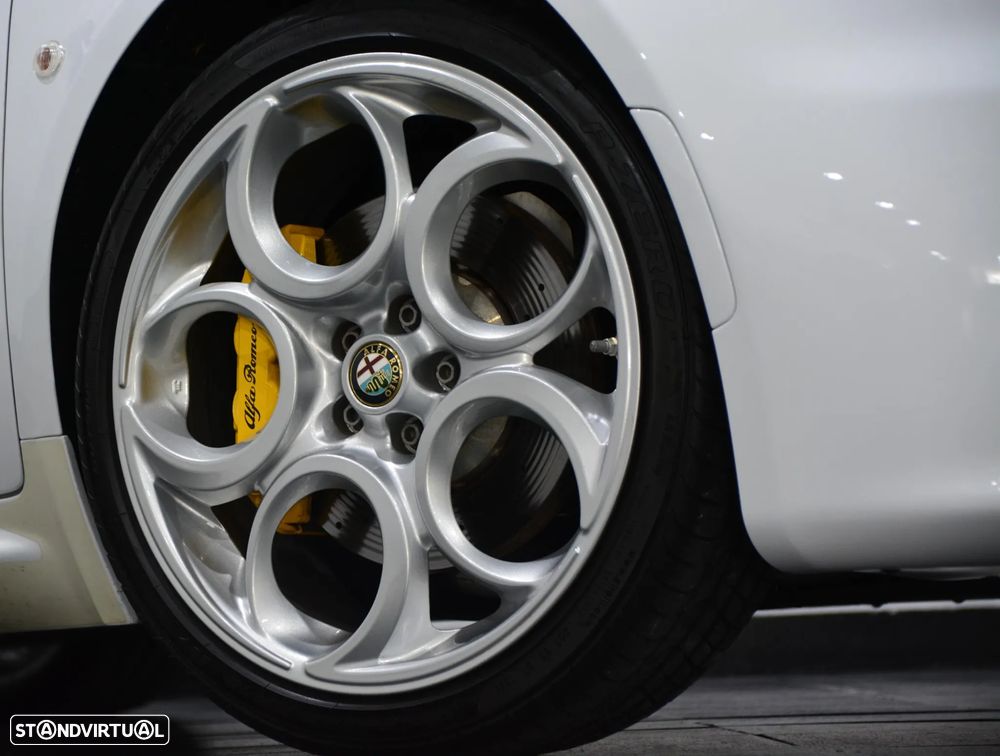 Alfa Romeo 4C Spider 1750 TBi - 10