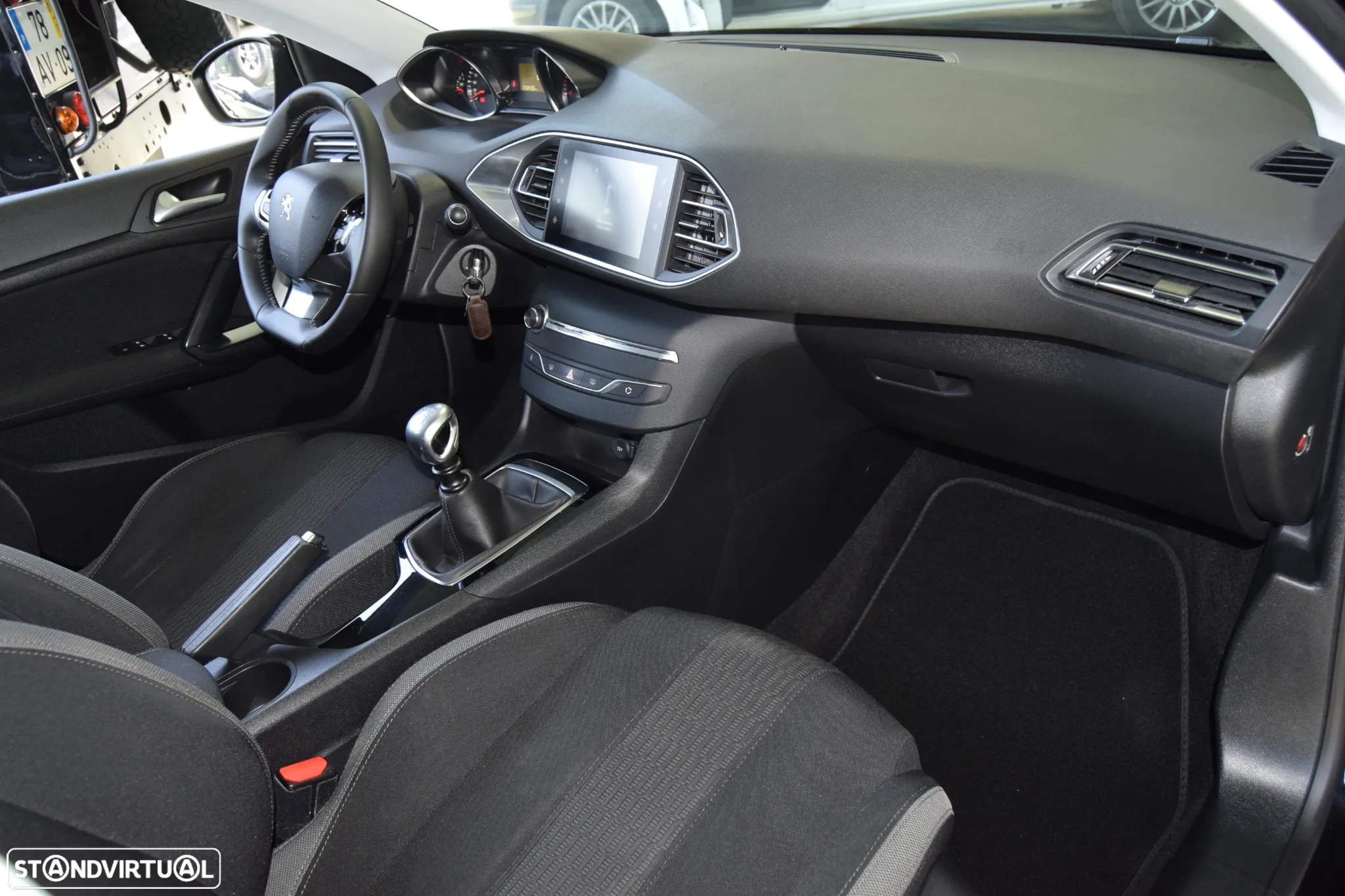 Peugeot 308 SW 1.6 BlueHDi Style - 32