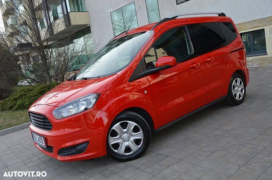 Ford Tourneo Courier 1.5 TDCi Ambiente - 23