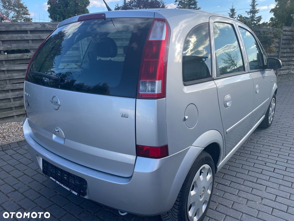 Opel Meriva - 11