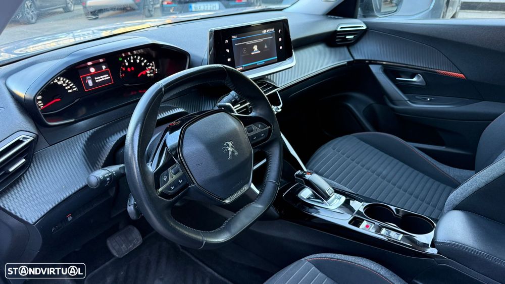 Peugeot 2008 1.2 PureTech Active Pack EAT8 - 21