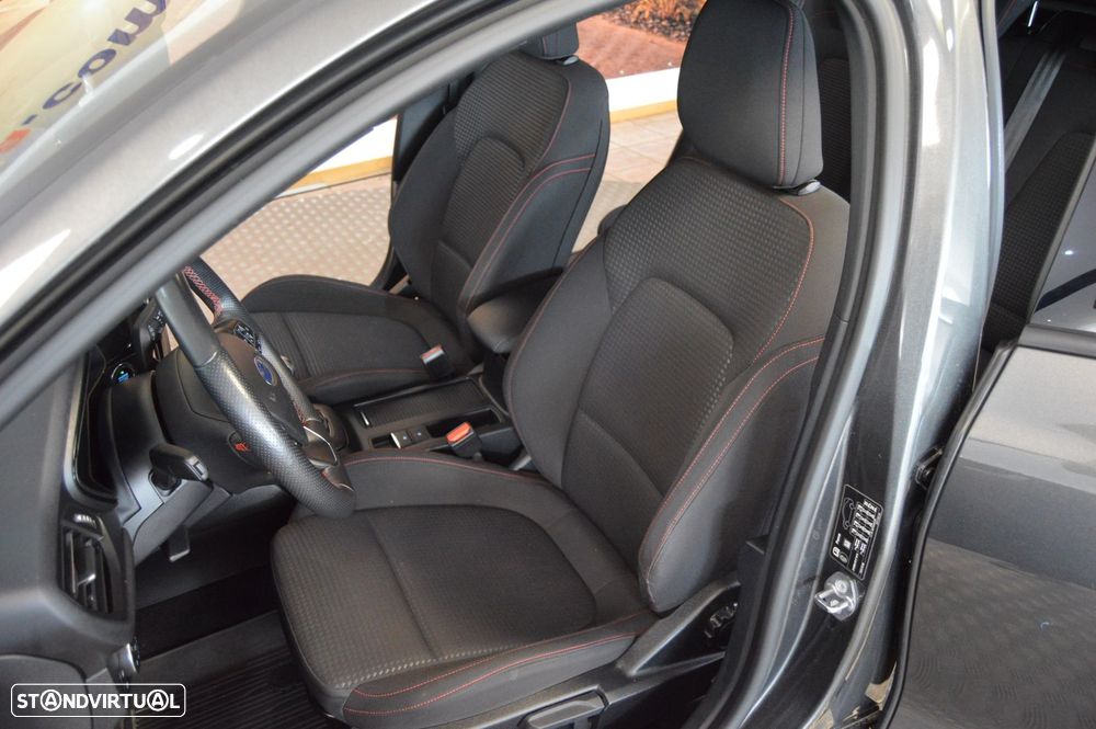 Ford Focus 1.5 TDCi ECOBlue ST-Line - 27