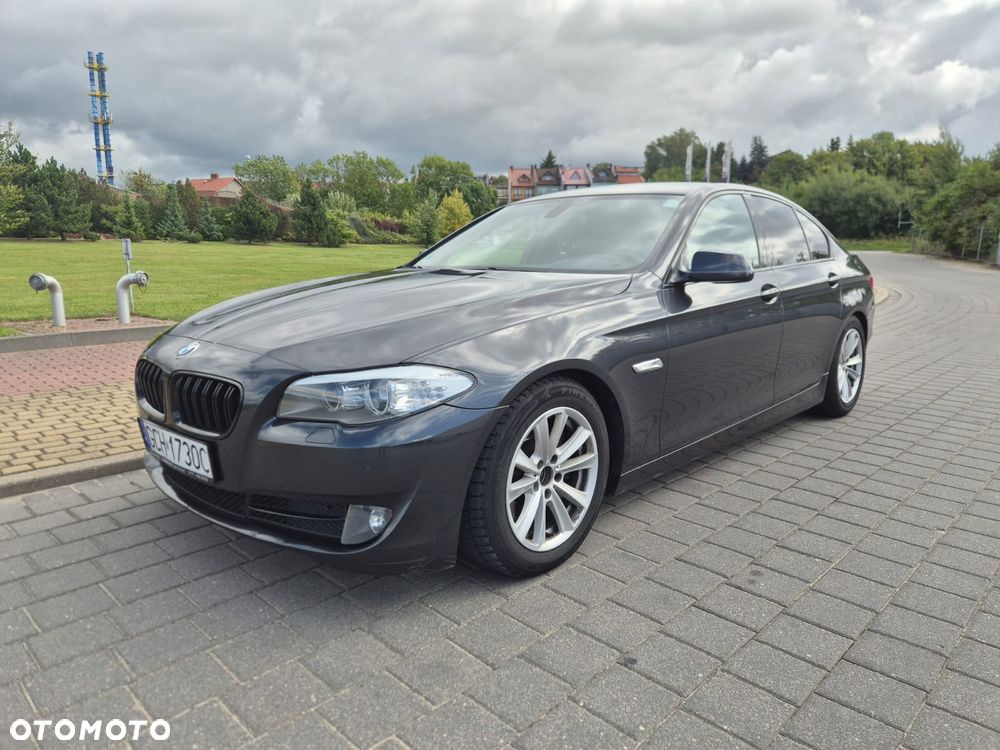 BMW Seria 5 525d - 1