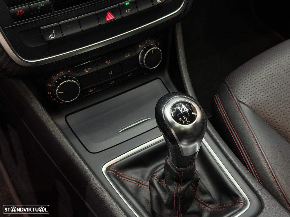 Mercedes-Benz A 200 CDI AMG Line - 11