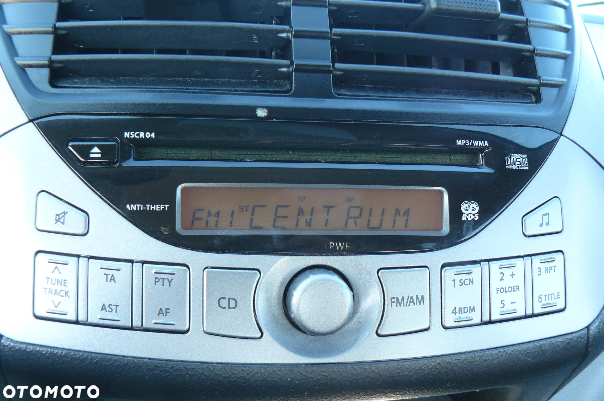 Nissan Pixo - 17