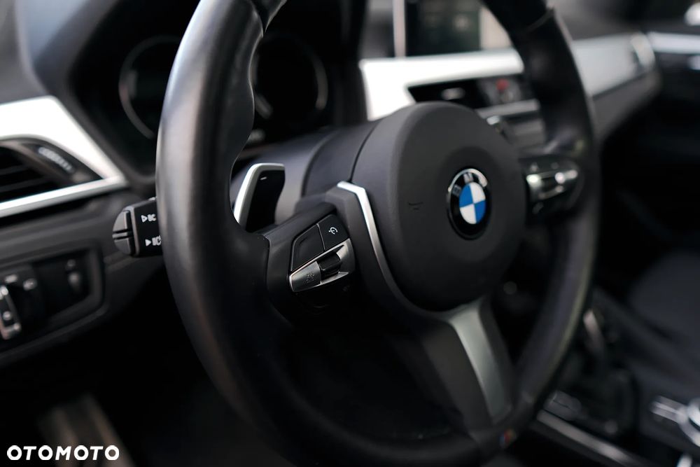 BMW X1 xDrive25i M Sport - 25