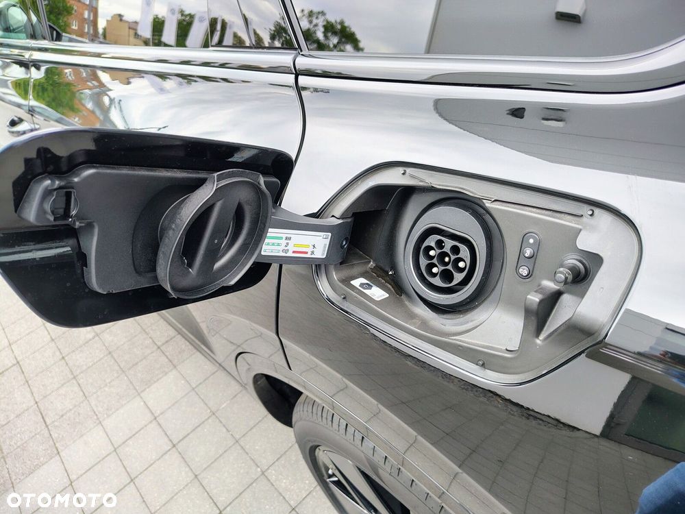 Volkswagen Touareg - 14