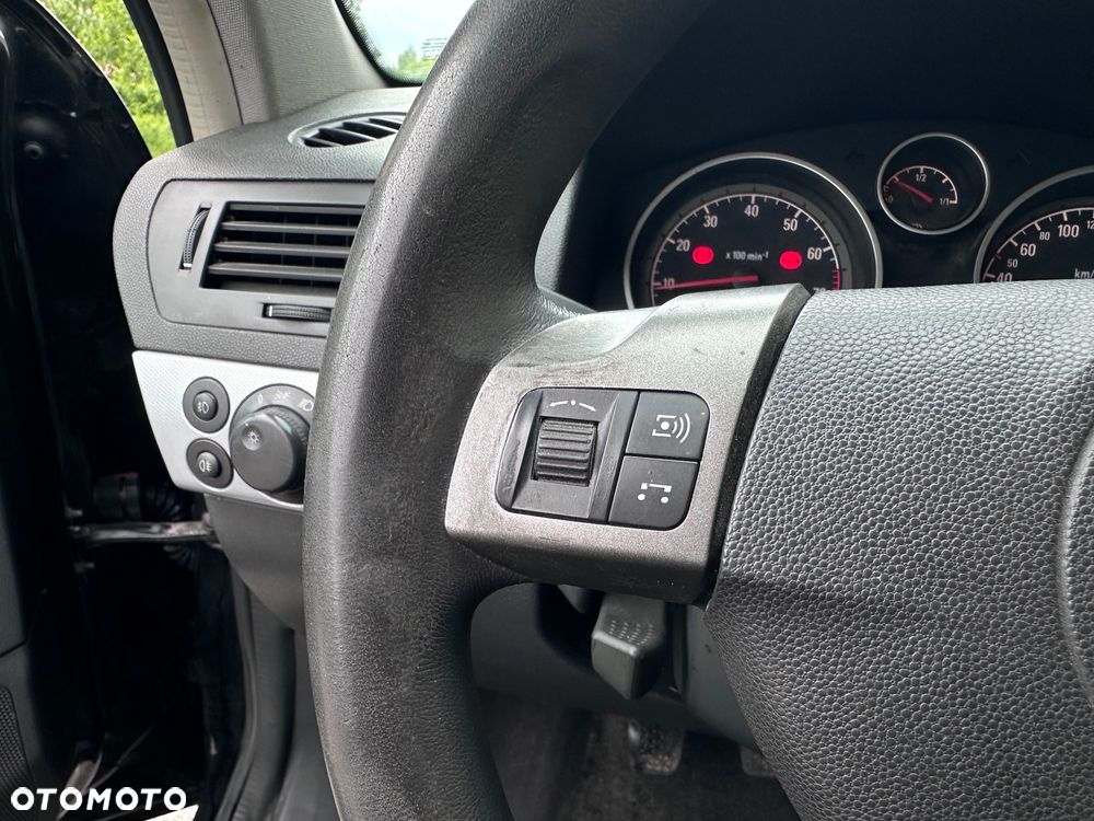 Opel Astra 1.6 Catch me now - 12