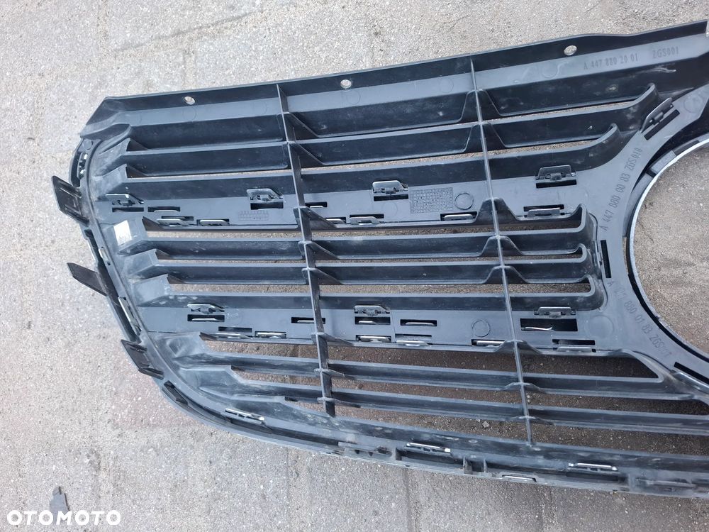 MERCEDES V-KLASA W447 ATRAPA GRILL A4478802001 - 8