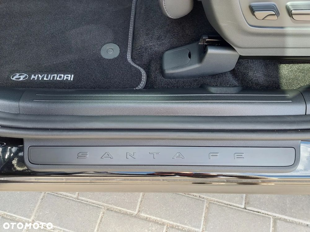 Hyundai Santa Fe 1.6 T-GDI HEV Calligraphy 4WD 6os - 22