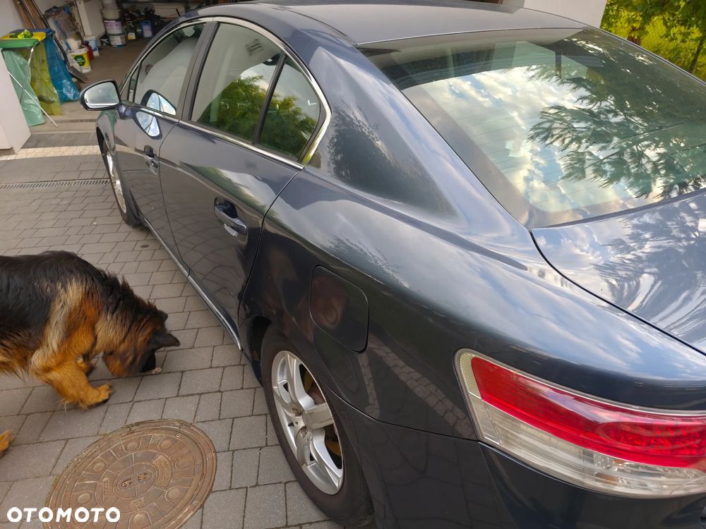 Toyota Avensis 2.0 Sol plus - 5