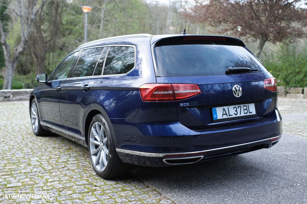 VW Passat Variant - 6