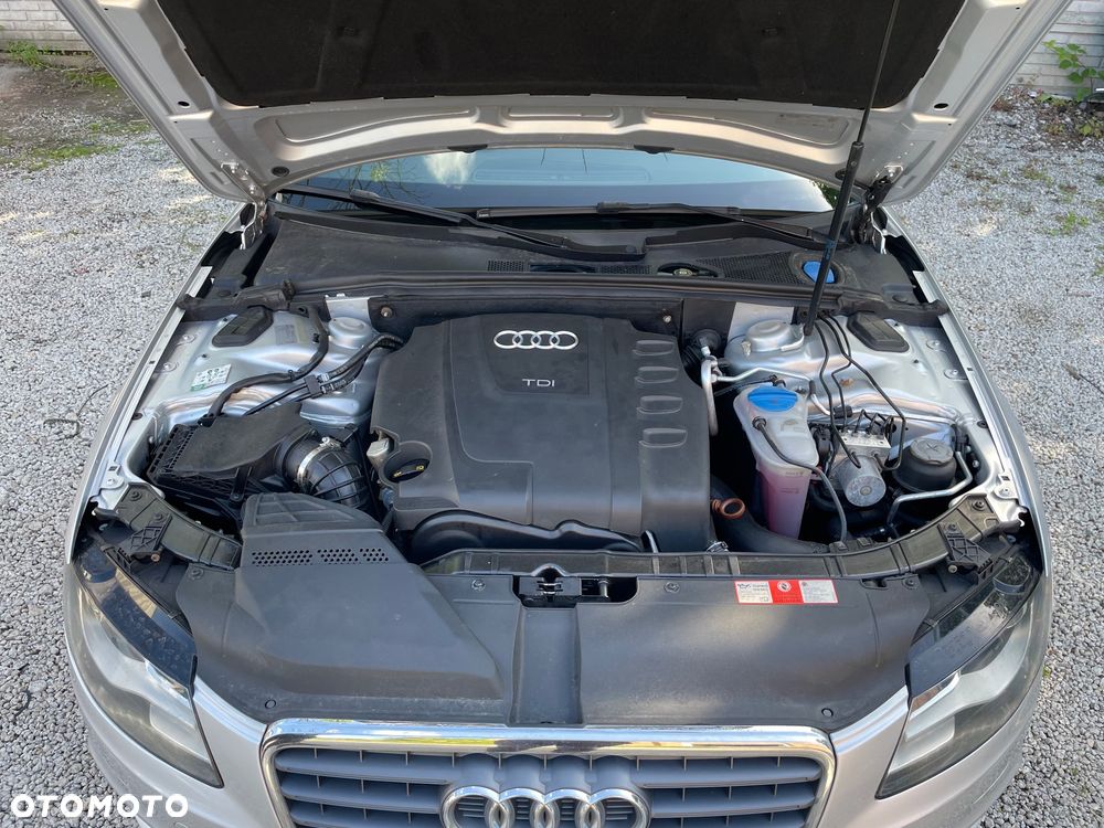 Audi A4 Avant 2.0 TDI DPF Attraction - 13