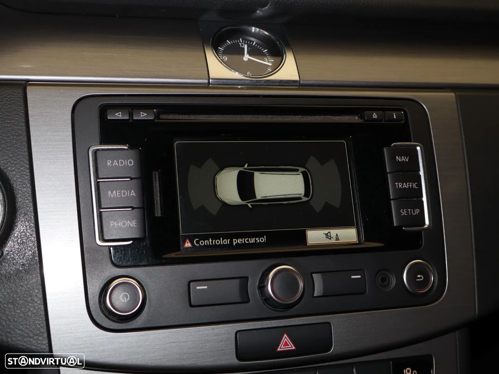 VW Passat Variant 1.6 TDI BlueMotion Comfortline - 24