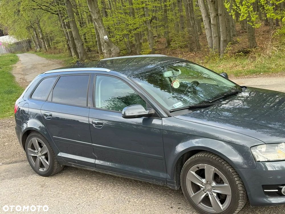 Audi A3 Sportback 2.0 TDI DPF Ambiente - 4