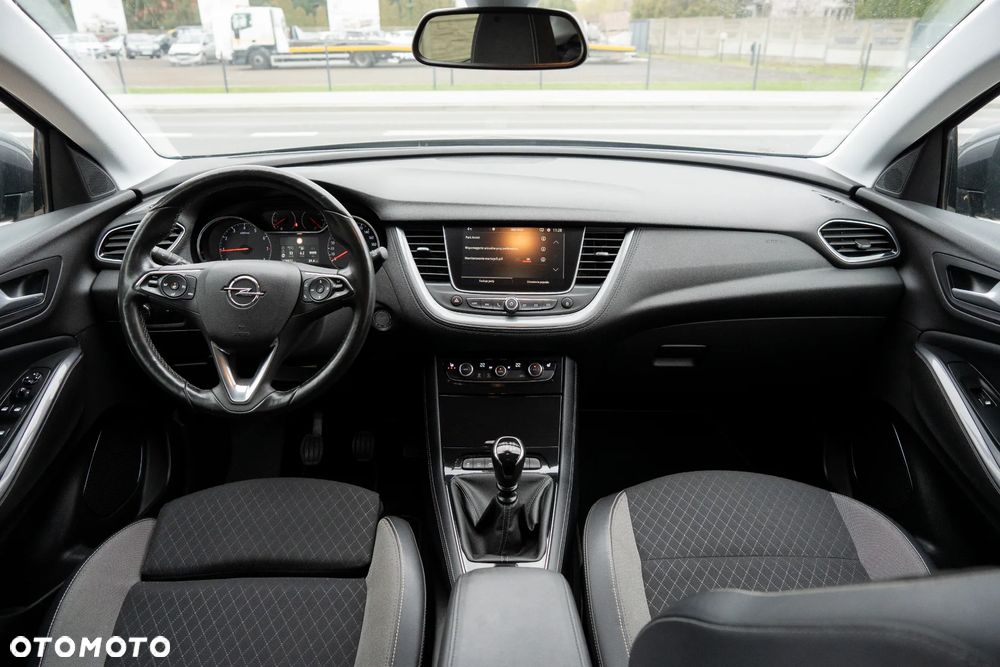 Opel Grandland X 1.2 Start/Stop Business INNOVATION - 28