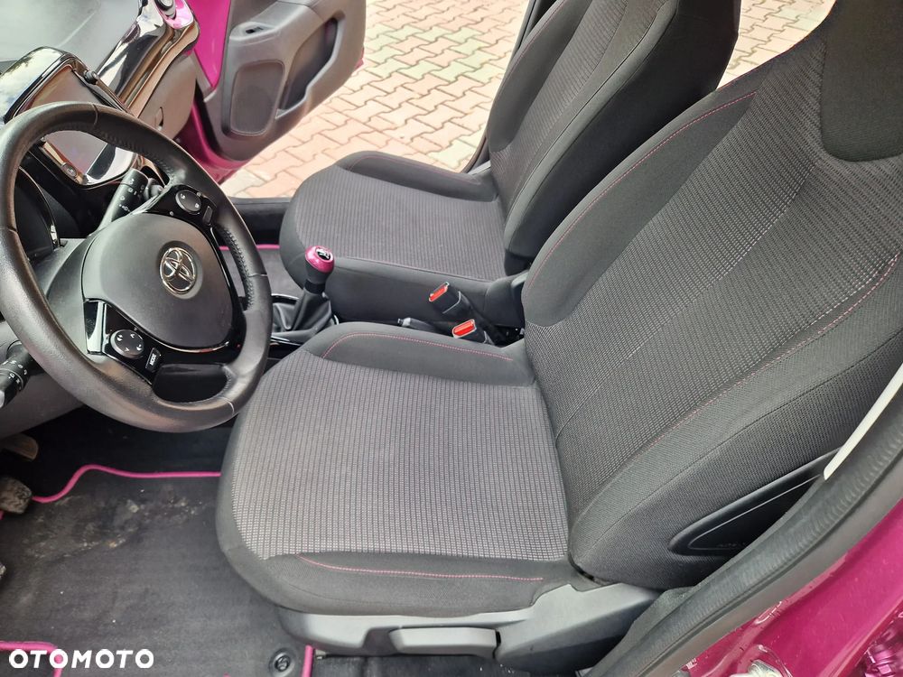 Toyota Aygo 1.0 VVT-i Color Edition - 22