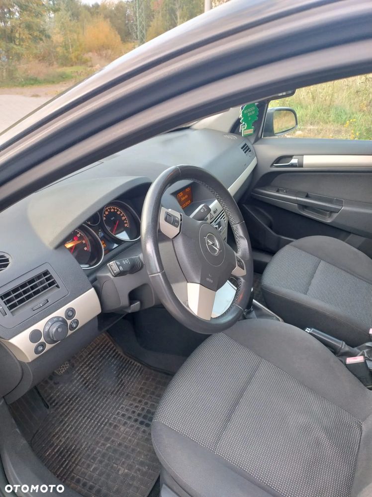 Opel Astra - 4