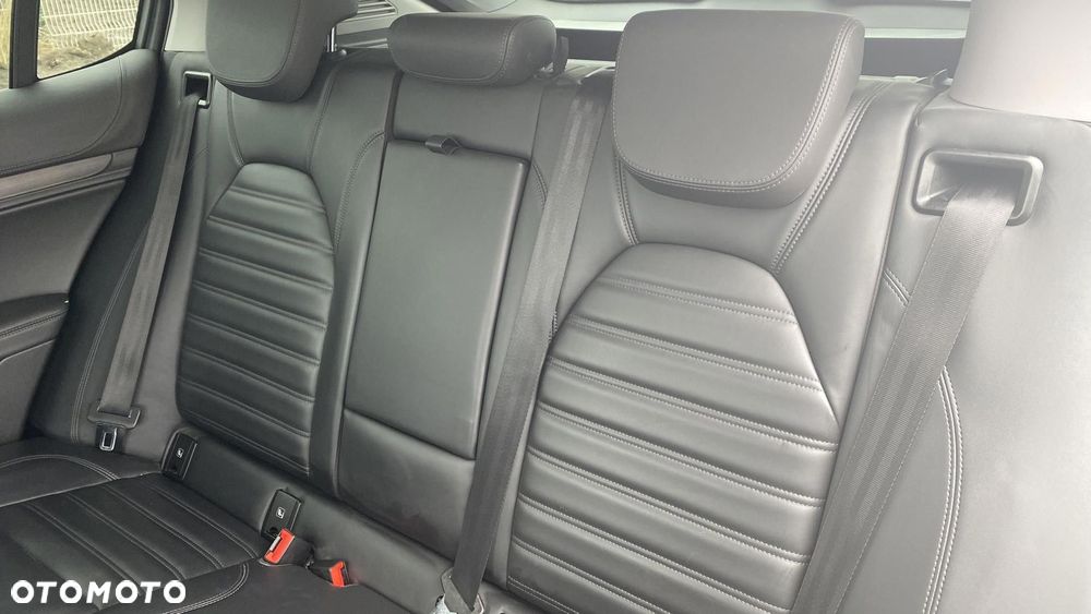 Alfa Romeo Stelvio 2.0 Turbo TI Q4 - 13