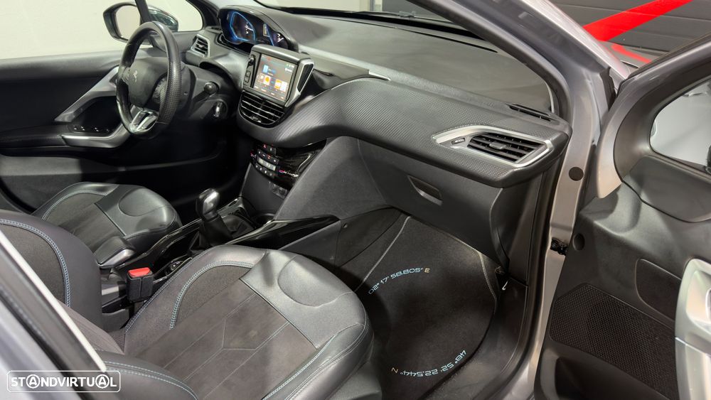Peugeot 2008 1.2 PureTech Crossway - 14