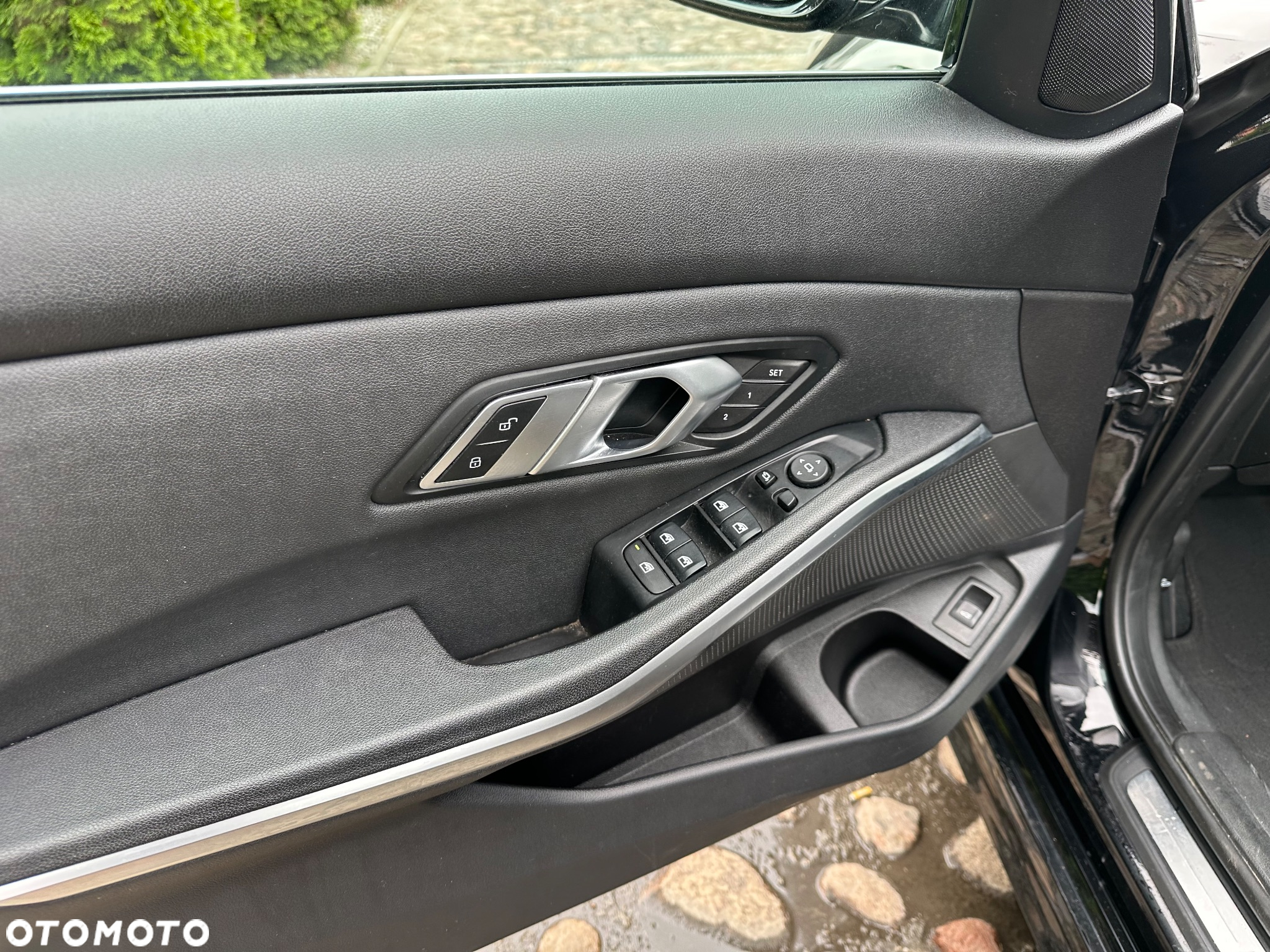 BMW Seria 3 330i - 9