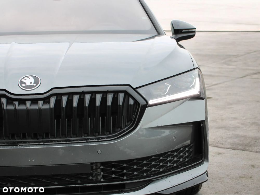 Skoda Superb 2.0 TSI Sportline DSG - 4