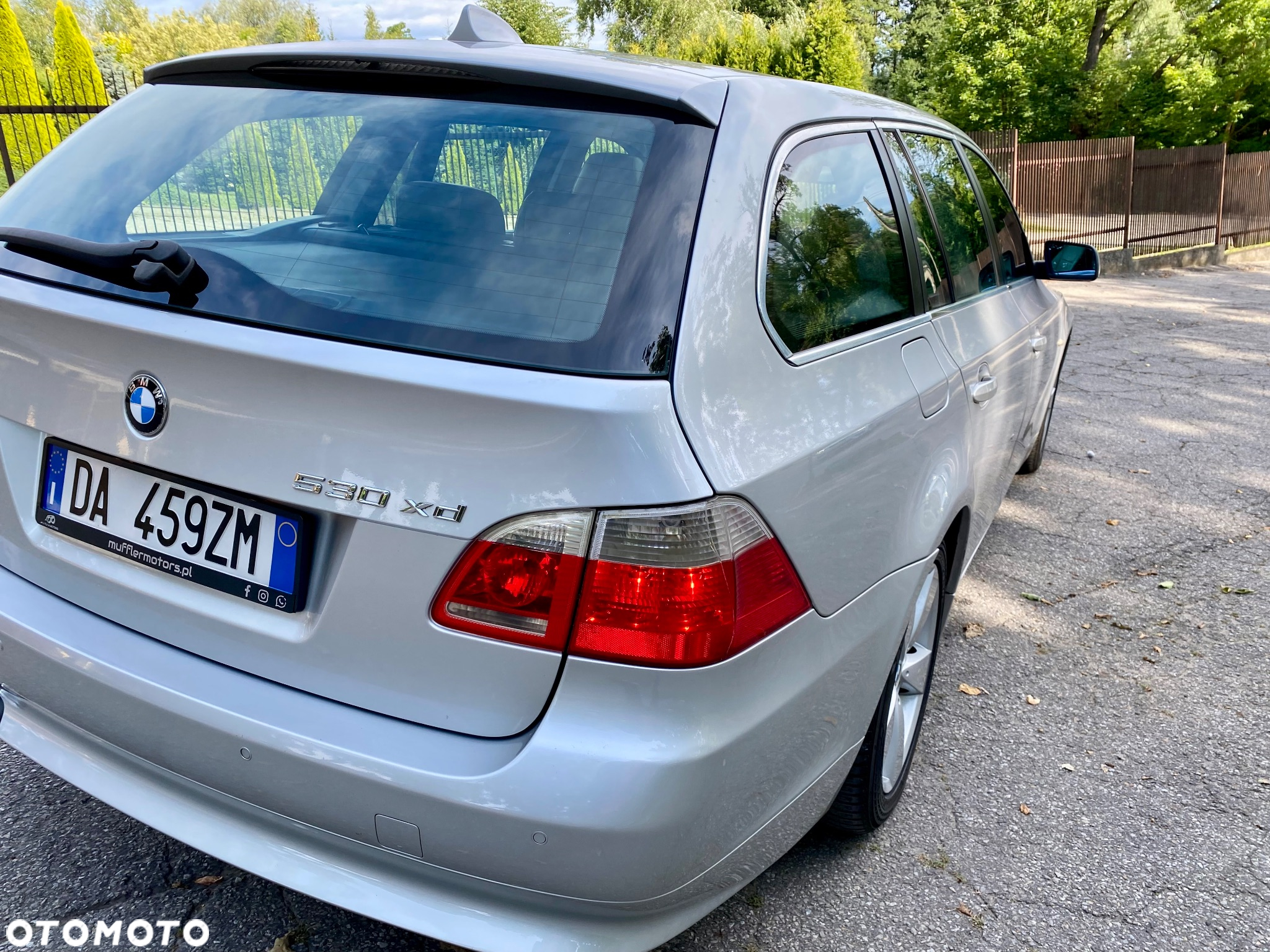BMW Seria 5 530xd Touring - 6