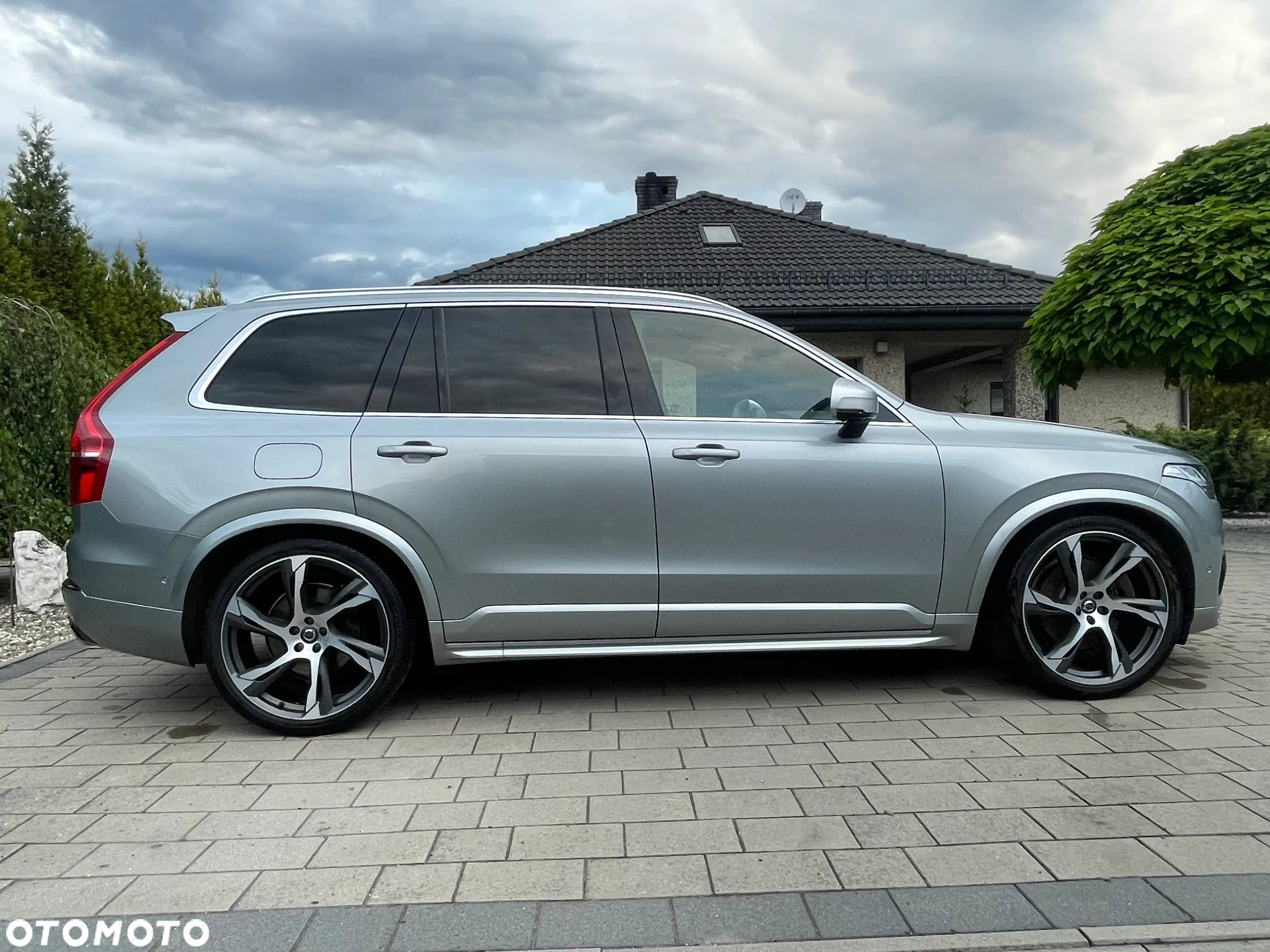 Volvo XC 90 T8 AWD Plug-In Hybrid R-Design 7os - 3