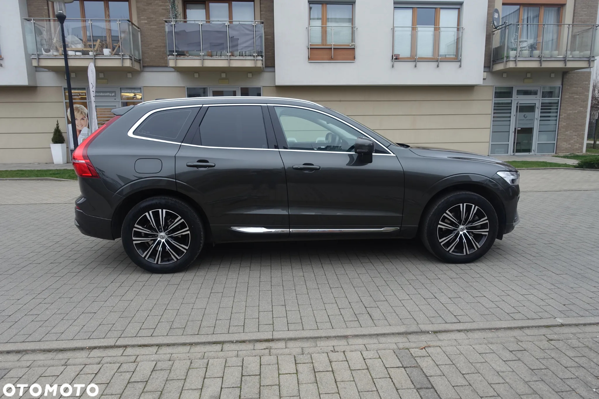 Volvo XC 60 B4 B Inscription - 9