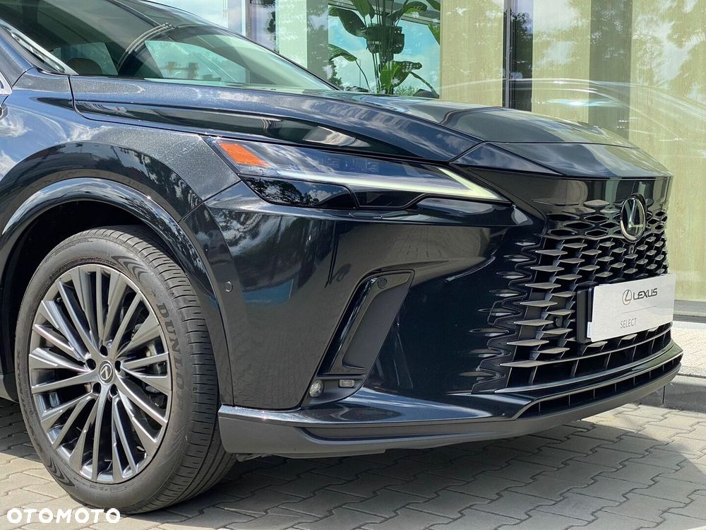 Lexus RX 450h+ Omotenashi - 39