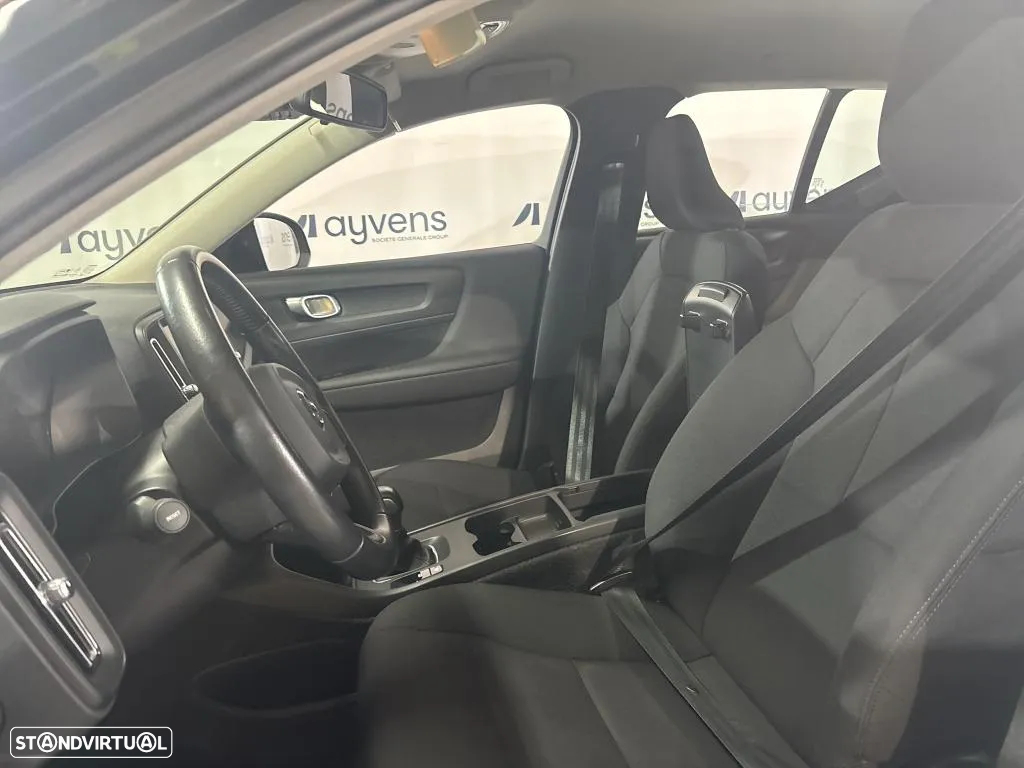 Volvo XC 40 1.5 T2 Momentum Core - 3