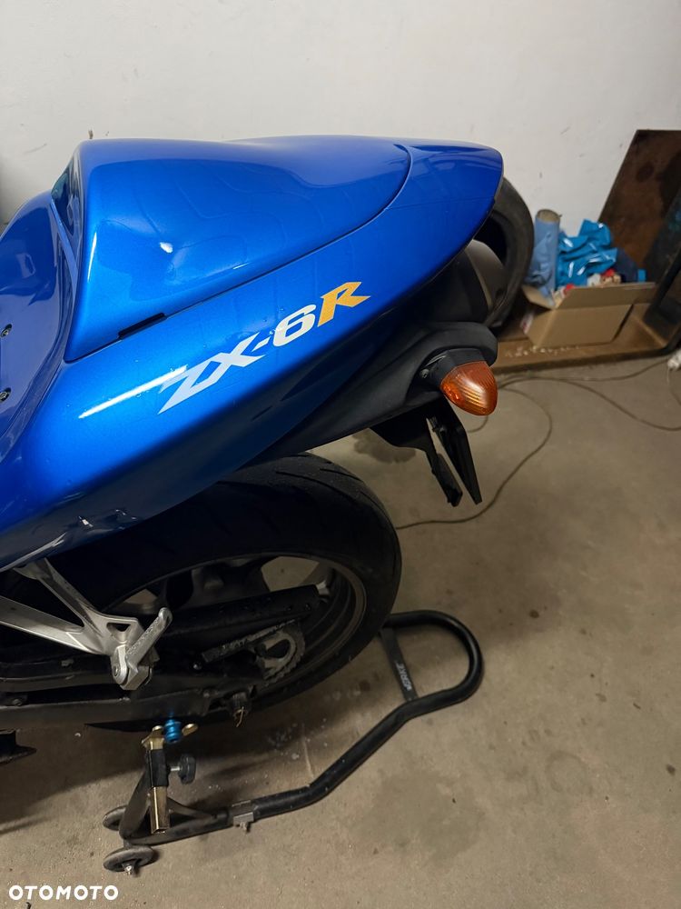 Kawasaki ZXR - 19
