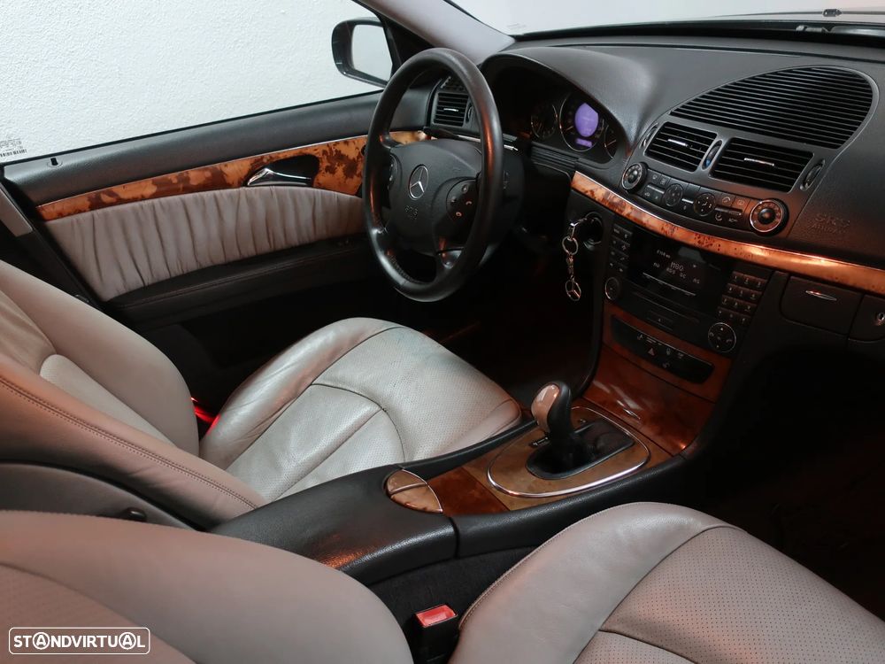 Mercedes-Benz E 220 CDI Auto Elegance - 21