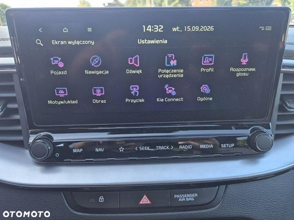 Kia Ceed - 41