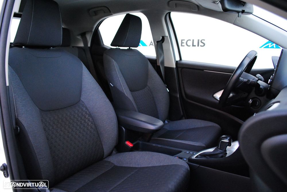 Toyota Yaris 1.5 HDF Comfort Plus - 24