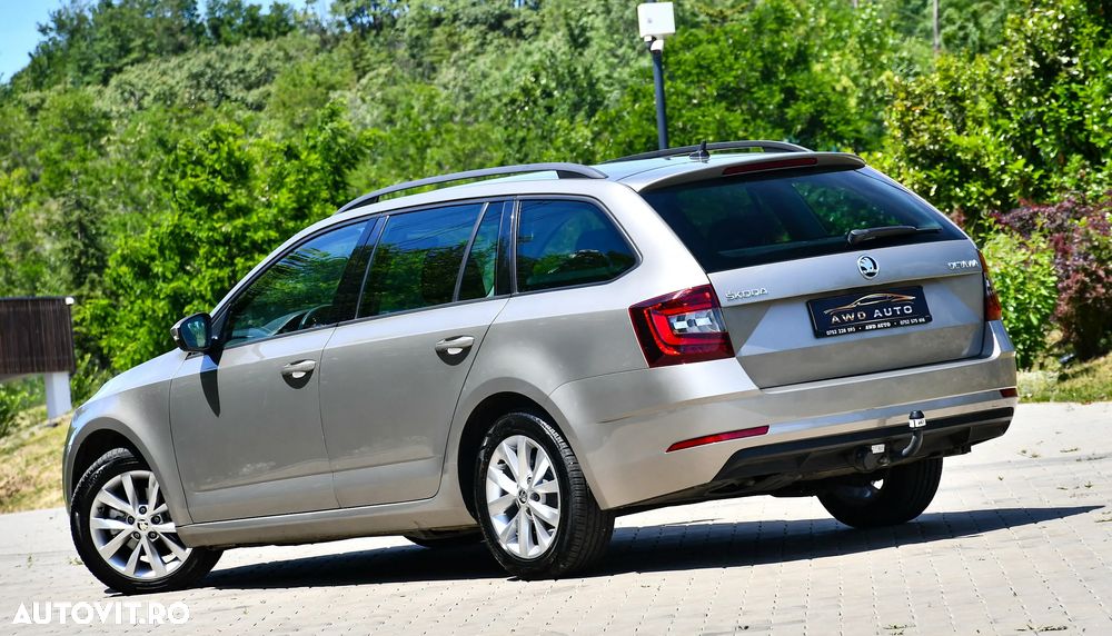 Skoda Octavia 1.6 TDI DSG Ambition - 5