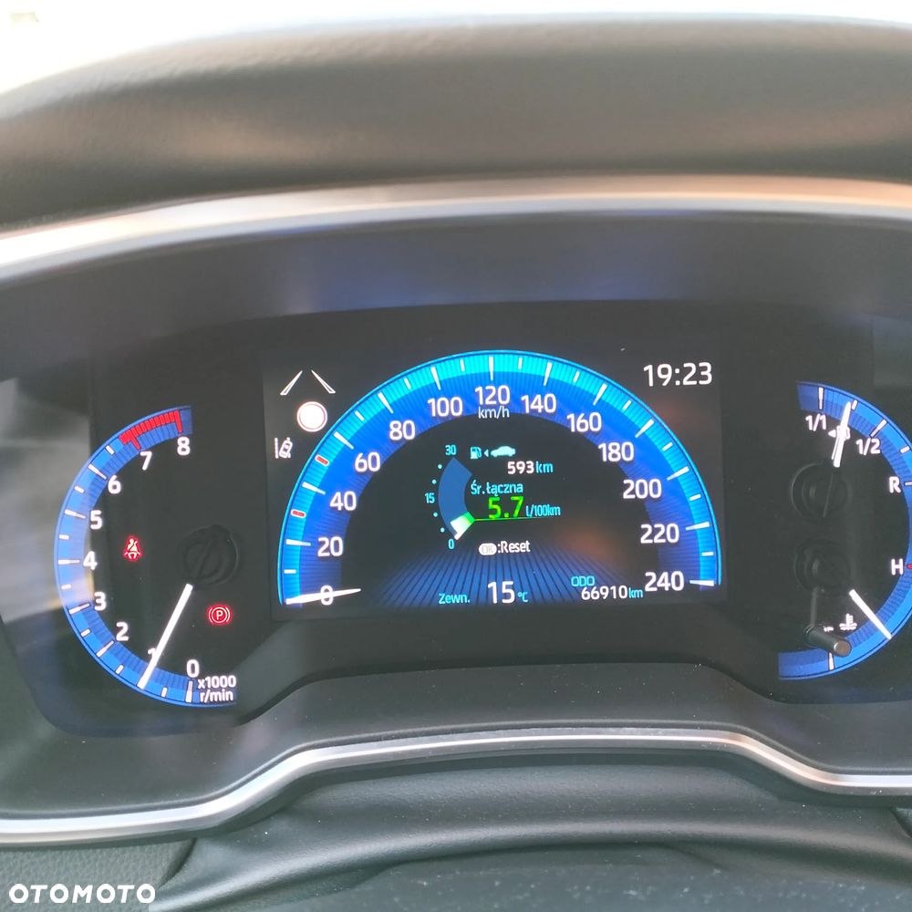 Toyota Corolla 1.5 Comfort - 11