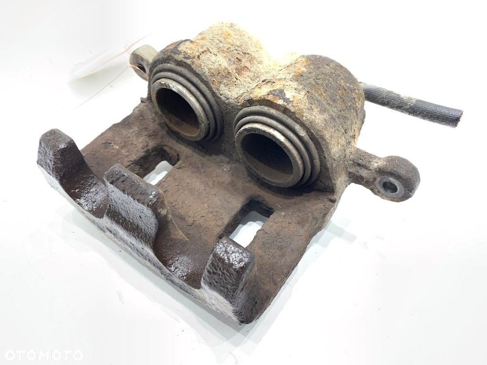 ZACISK PRAWY PRZÓD  HYUNDAI SANTA FÉ I (SM) 2000 - 2006 2.4 16V 4x4 107 kW [146 KM] benzyna 2001 - - 3